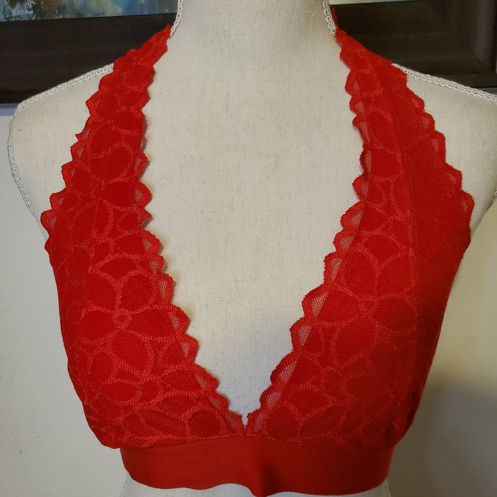 Victoria's Secret Lace Halter Bralette - Picture 1 of 7